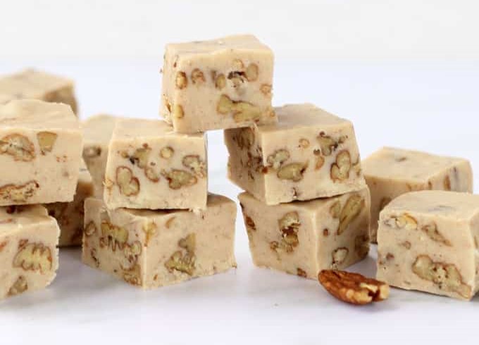 Read more about the article White Maple Praline Fudge