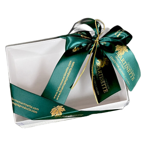 White box with transparent lid, 7x5x2 in.